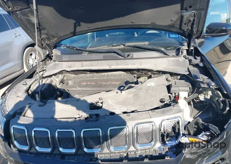 2022 Jeep Compass Latitude 4X4 from USA, damaged, VIN 3C4NJDBBXNT231443